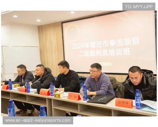 国际拳击裁判在培训中加强医学识别、伦理教育与实战演练，国际拳击比赛